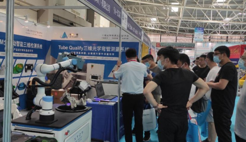 新拓三維參加青島國際機(jī)床展?展示產(chǎn)業(yè)三維數(shù)字化技術(shù)創(chuàng)新實(shí)踐