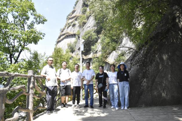 心中有愛一起經(jīng)歷,眼里有光攜手開拓 ——記新拓2022年中總結(jié)和團(tuán)建活動(dòng).jpg 心中有愛一起經(jīng)歷,眼里有光攜手開拓 ——記新拓2022年中總結(jié)和團(tuán)建活動(dòng).jpg