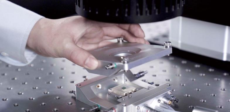 三維顯微圖像相關(guān)(DIC)應(yīng)用于微尺寸材料熱拉伸應(yīng)變測(cè)量.jpg 三維顯微圖像相關(guān)(DIC)應(yīng)用于微尺寸材料熱拉伸應(yīng)變測(cè)量.jpg