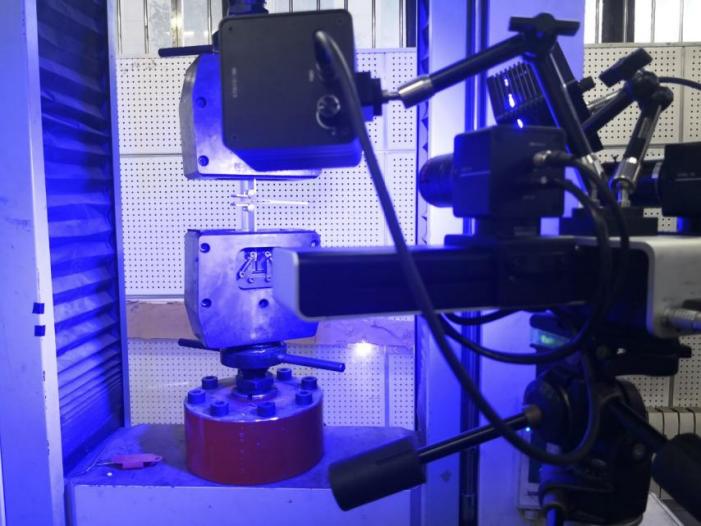 DIC三維全場應(yīng)變測量技術(shù)用于復(fù)合材料疲勞應(yīng)變測試.jpg DIC三維全場應(yīng)變測量技術(shù)用于復(fù)合材料疲勞應(yīng)變測試.jpg