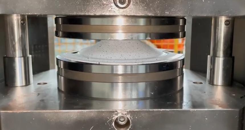 新拓三維DIC-FLC板材成形極限測量系統(tǒng)用于測定薄板成形極限曲線FLC、薄板雙軸液壓脹形試驗等.jpg 新拓三維DIC-FLC板材成形極限測量系統(tǒng)用于測定薄板成形極限曲線FLC、薄板雙軸液壓脹形試驗等.jpg