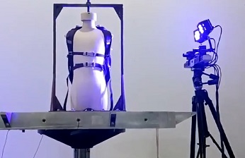 DIC技術(shù)用于背包肩帶動(dòng)態(tài)位移變化振動(dòng)臺(tái)模擬試驗(yàn)