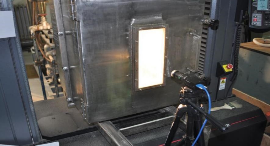 XTDIC三維全場(chǎng)應(yīng)變測(cè)量系統(tǒng)用于2000°高溫環(huán)境下材料拉伸應(yīng)變測(cè)量-圖.jpg XTDIC三維全場(chǎng)應(yīng)變測(cè)量系統(tǒng)用于2000°高溫環(huán)境下材料拉伸應(yīng)變測(cè)量-圖.jpg