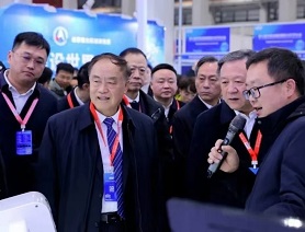  新拓三維攜工業(yè)級(jí)藍(lán)光3D掃描產(chǎn)品參展第七屆中國(guó)（成都站）國(guó)際 3D打印大會(huì)